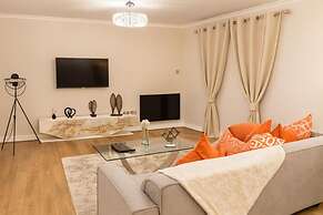 Sleeps 4 - Parking - Wifi