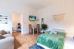 Glan Neigr Apart-Hotel By Guestz