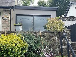 Self-contained Studio Annex