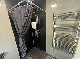 Self-contained Studio Annex