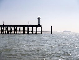 Beautiful Seaview Apartment for 4
