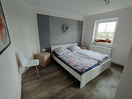 Ferienwohnung in Wenkendorf mit Garten