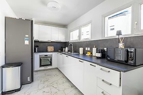 Modern, A/C Duplex - 3bdr/6p - Cannes