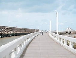 Coastal Apartment Near Beach for 4