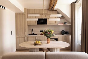 Design Apartment a/c 2br/6p - Saint-germain