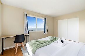 Oceanview 2BR 1Bath Balcony Sunset Views