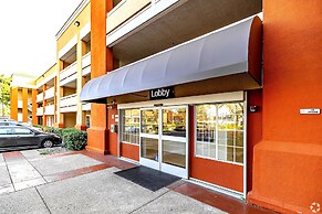 Madison Suites Brea