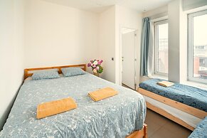 Centrally Located Antwerp Stay for 10