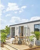 Charming Caravan With Terrace for 6