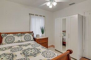 4 Mi to Hard Rock Stadium & Lakes! Elegant Home
