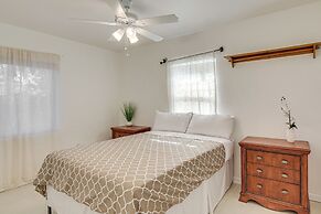 4 Mi to Hard Rock Stadium & Lakes! Elegant Home