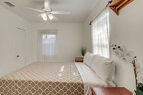 4 Mi to Hard Rock Stadium & Lakes! Elegant Home