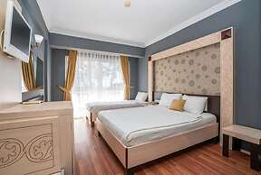 Club Aperion Beach hotel