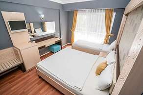 Club Aperion Beach hotel