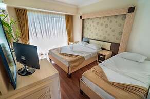 Club Aperion Beach hotel