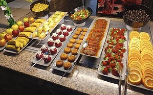 Club Aperion Beach hotel