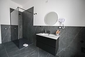 Newhouse Cavour Deluxe
