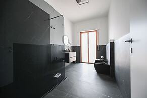 Newhouse Cavour Deluxe
