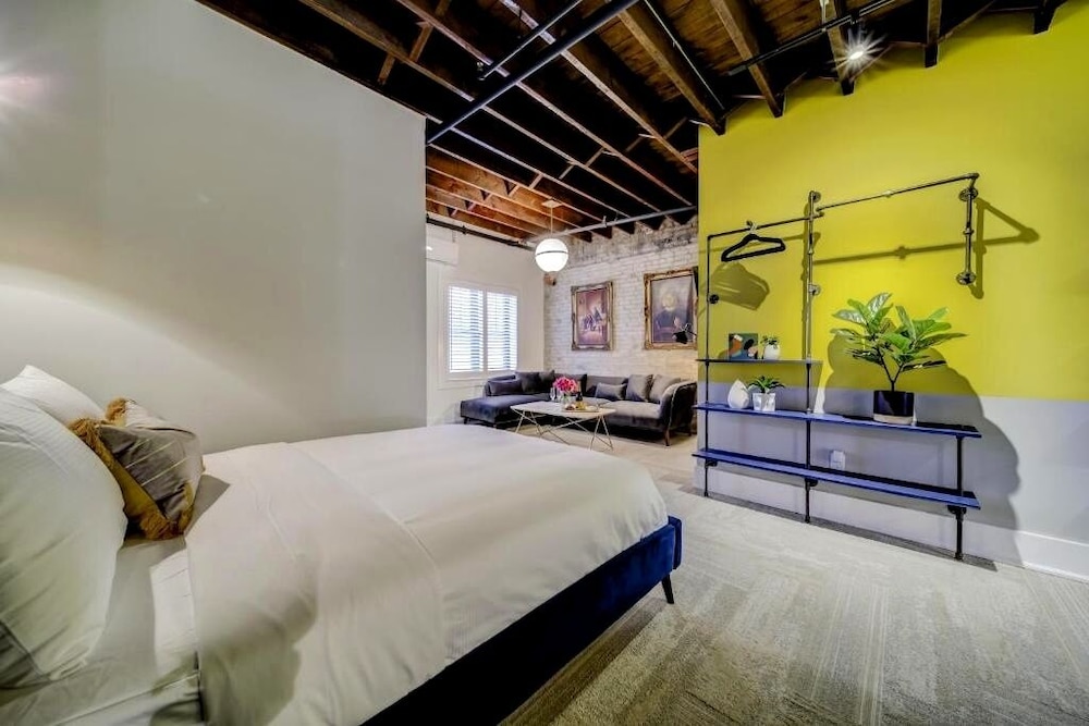 Westlake Prime Suites