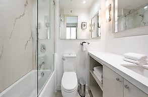 Avalon Signature Suites DT