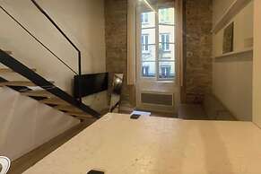 Private Room in a Shared Apartment - Lyon 2nd