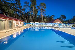 Comfortable Holiday Home, Summer Pool