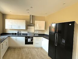 Elegant 2 Bed City Centre Flat