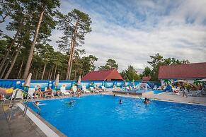 Holiday Home Close to the Beach, Summer Pool