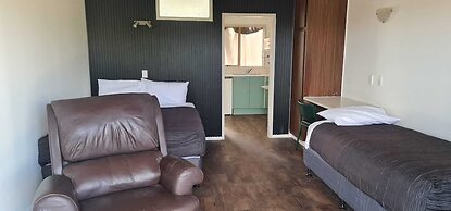 Kiwi Cove Motel