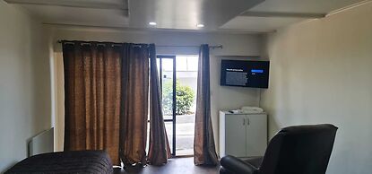Kiwi Cove Motel