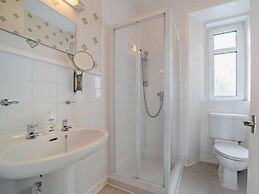 Dunoon - Sleeps 17 - Group Retreat With Parking