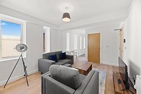 Alexander House by Guestz