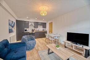 Alexander House by Guestz