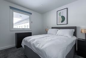 City Point Apartments by Guestz