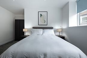 City Point Apartments by Guestz
