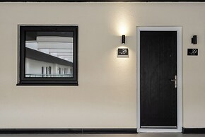 City Point Apartments by Guestz