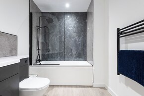 City Point Apartments by Guestz