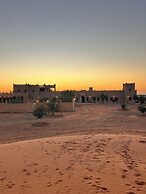 Hotel Camping Les Roses Des Dunes