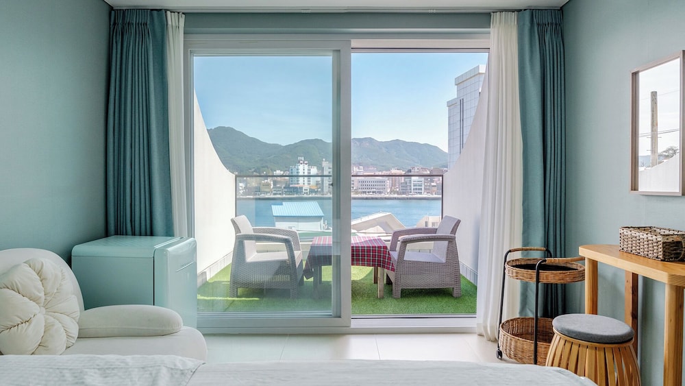 Tongyeong Present Gamsung Pension