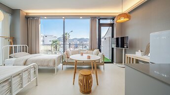 Tongyeong Present Gamsung Pension
