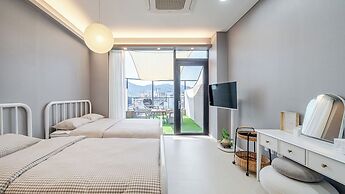 Tongyeong Present Gamsung Pension