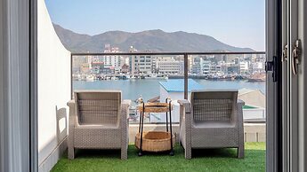 Tongyeong Present Gamsung Pension