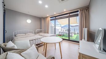 Tongyeong Present Gamsung Pension