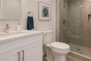 Toronto Central Elite Hotel