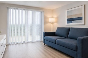 Toronto Central Elite Hotel