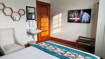 Alexandra Hotel