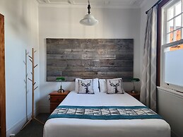Alexandra Hotel