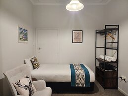 Alexandra Hotel