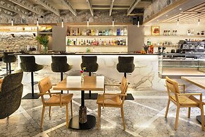 Evoras Boutique Hotel