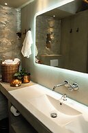 Evoras Boutique Hotel